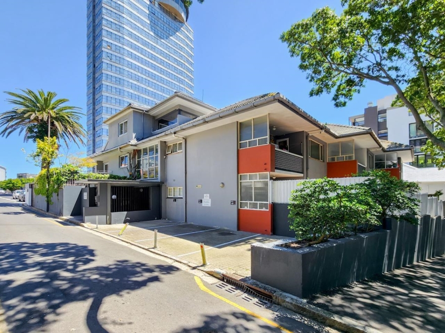 1 Bedroom Property for Sale in Three Anchor Bay Western Cape